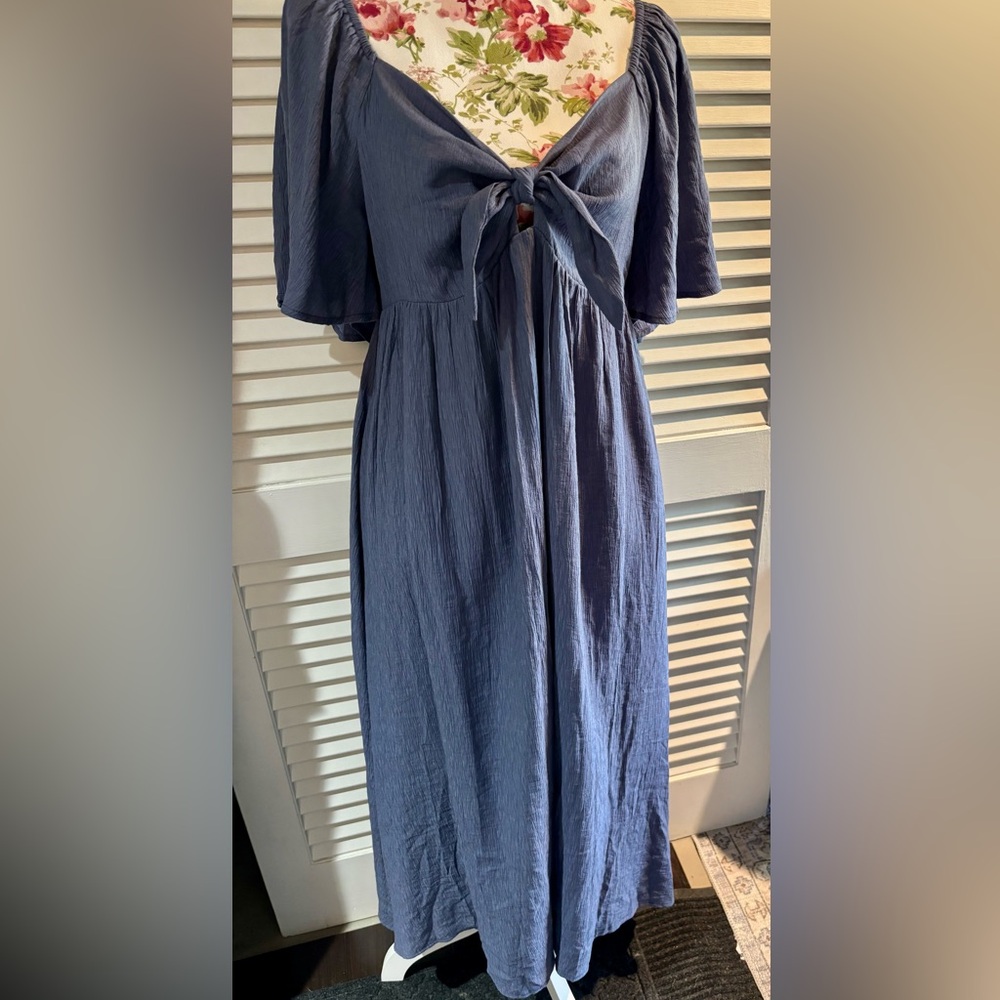 NWT PinkBlush Maternity Navy Front Tie Ruffle Sleeve Midi Dress - Picture 7 of 12